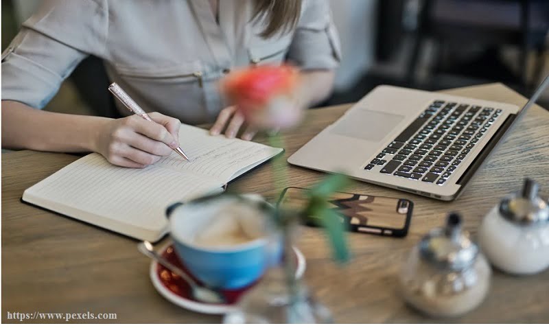 Top 5 Tips on How to Develop an IT Disaster Recovery Plan 1 How to Develop an IT Disaster Recovery Plan 1